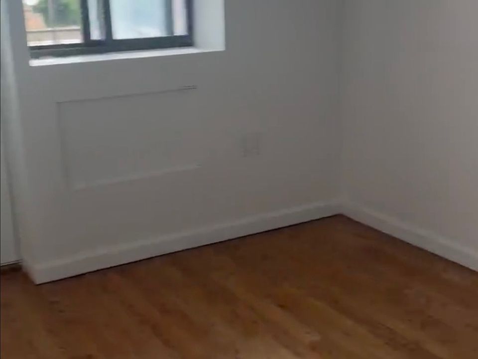 1st image of 4205 College Point Blvd #3