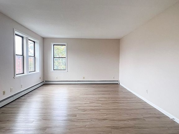 5th image of 26 Congress St APT 303