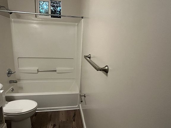 5th image of 1185 Lincoln Ave APT 7