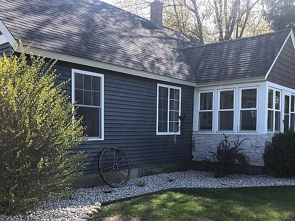 2nd image of 8804 Lake Michigan Dr