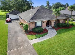 105 Gravolet St, Belle Chasse, LA 70037