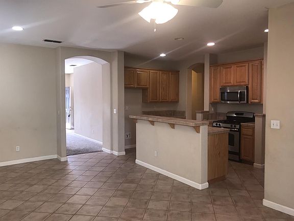 2nd image of 2791 Chateau Montelena Way
