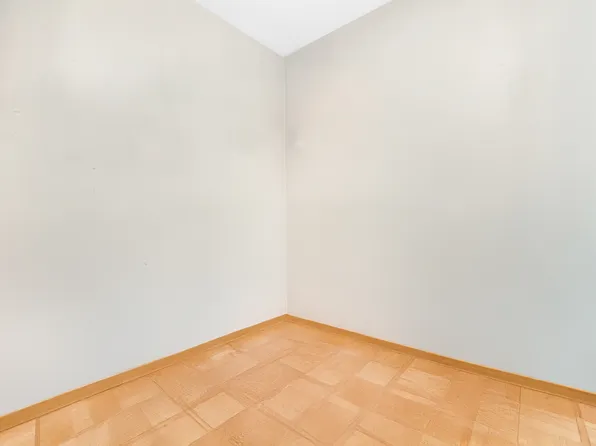 40-10 Forley Street image 34 of 35