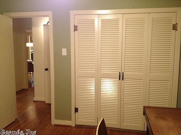 5th image of 4221 N Lookout St