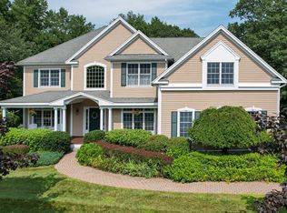 4 Kidder Ln, Southborough, MA 01772