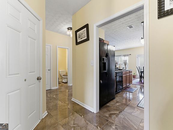 3rd image of 63 Providence Run Ct