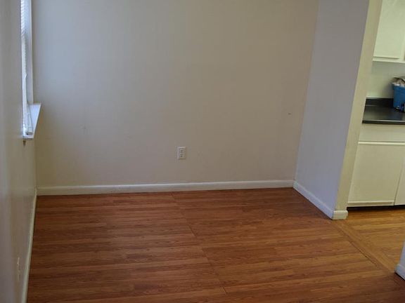 4th image of 1216 Pearl St