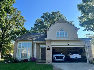20334 Oporto Ave, Livonia, MI 48152