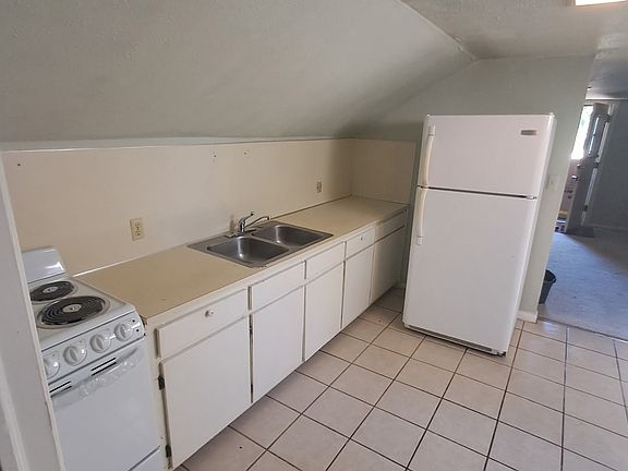 2nd image of 1509 Warm Springs Rd #B