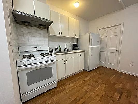 5th image of 103 W 27th St #3F