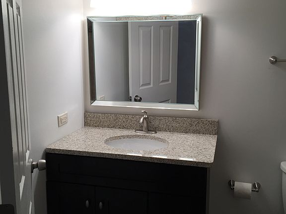 Bathroom vanity