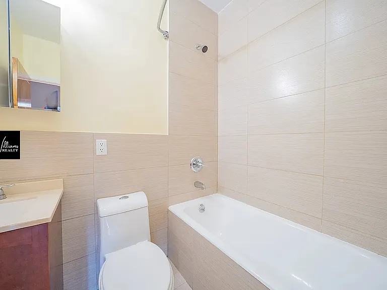 697 Madison St #2 — Photo 29