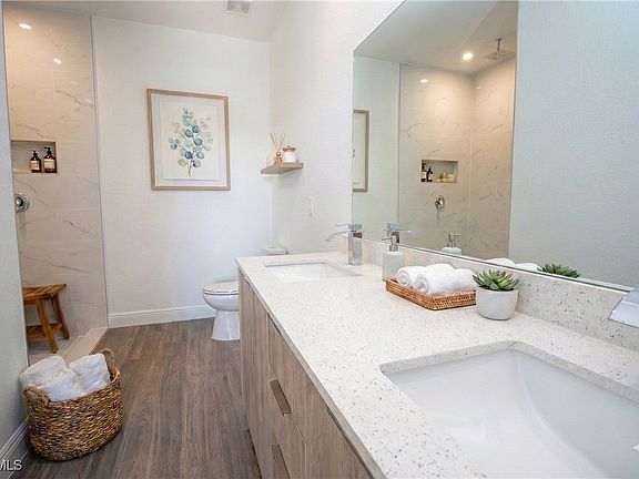 4th image of 8048 Sherwood Cir