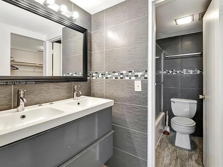 3660 NE 166th St #205 — Photo 13