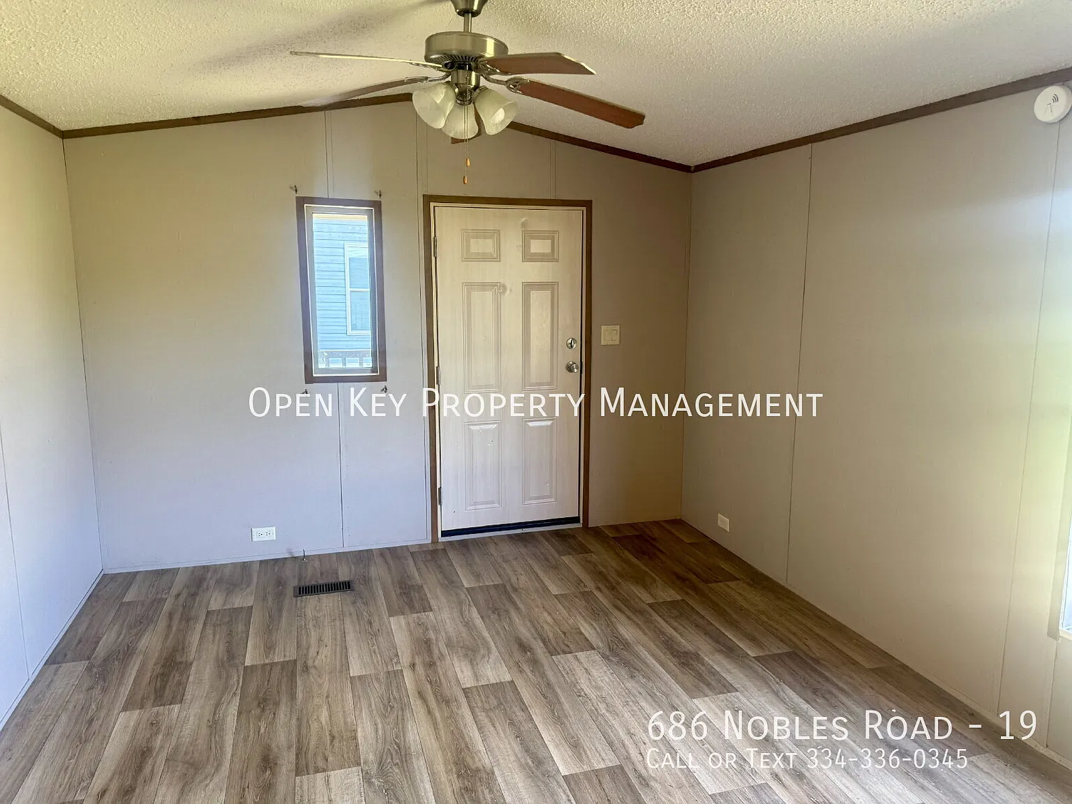 Recently renovated 1-bedroom, 1-bath tiny home in Cottonwood, AL. This cozy home offers updated f... — Photo 3