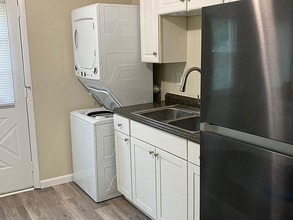 4th image of 1821 Homewood Ave
