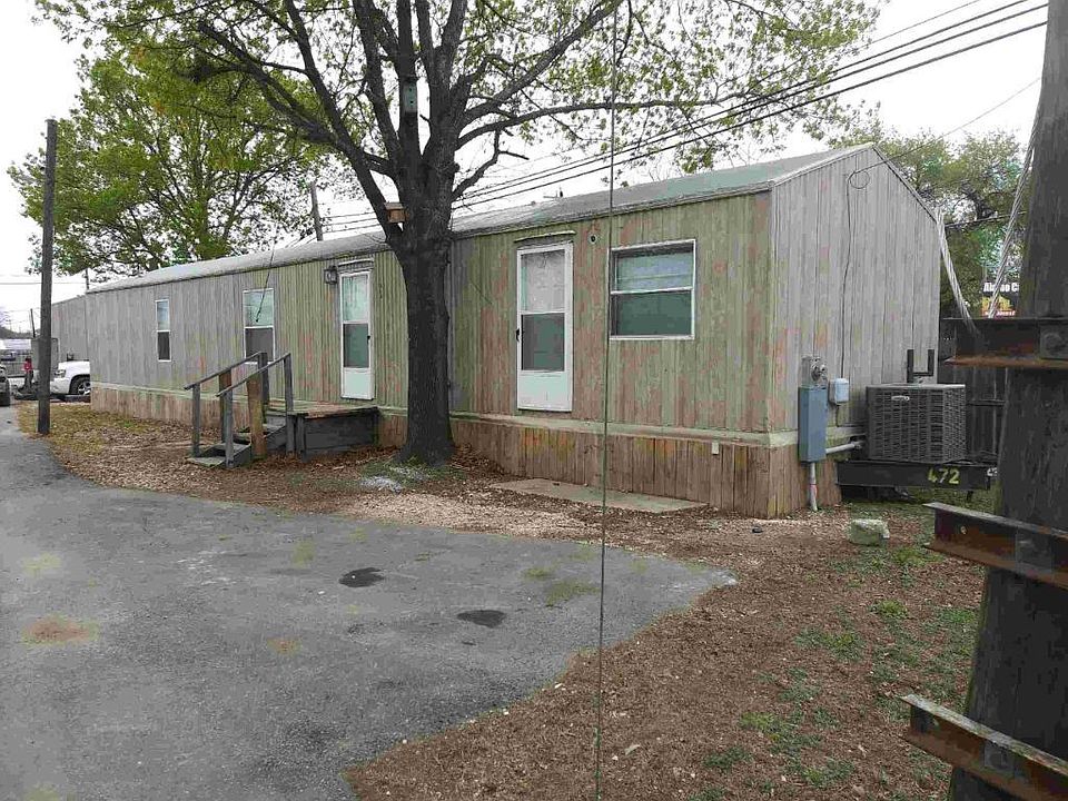 1st image of 842 Corinne Dr