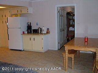4th image of 216 Rosemary Ln