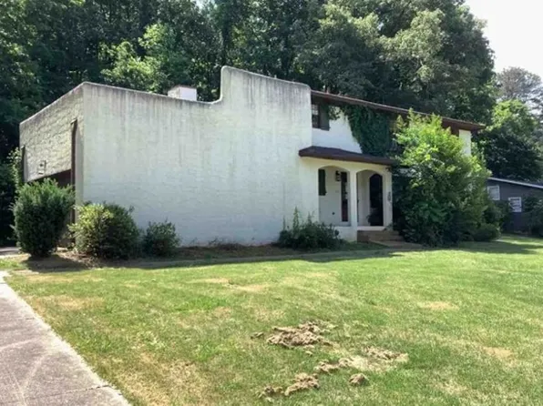 312 Claremont Dr, Gadsden, AL 35901