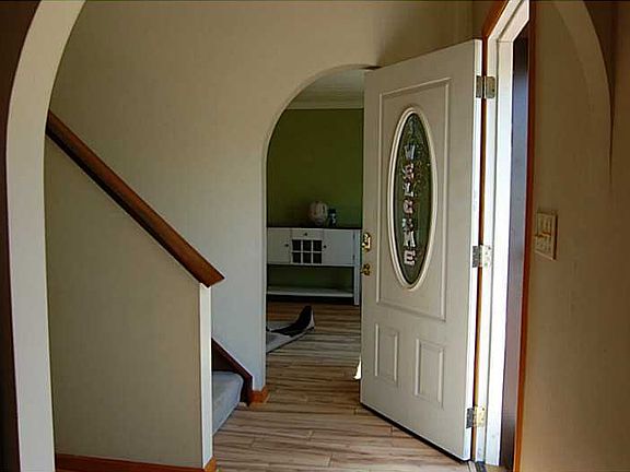 4th image of 119 Eden Way Ct