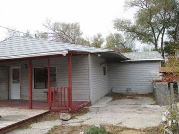 4th image of 483 Jefferson Way
