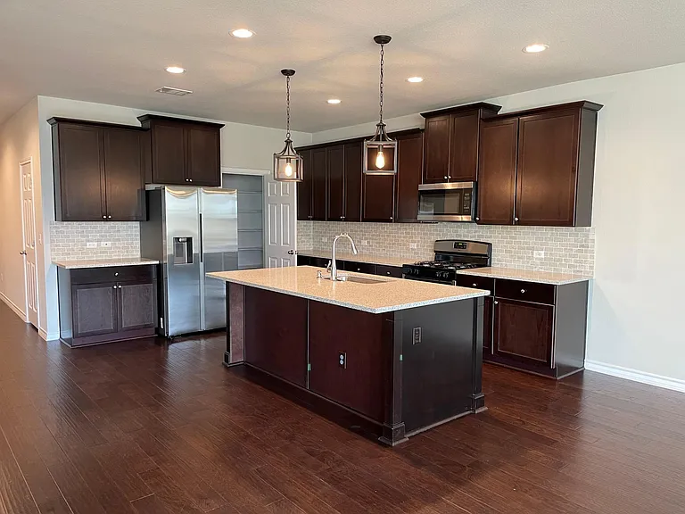 3524 Soft Shore Ln — Photo 27