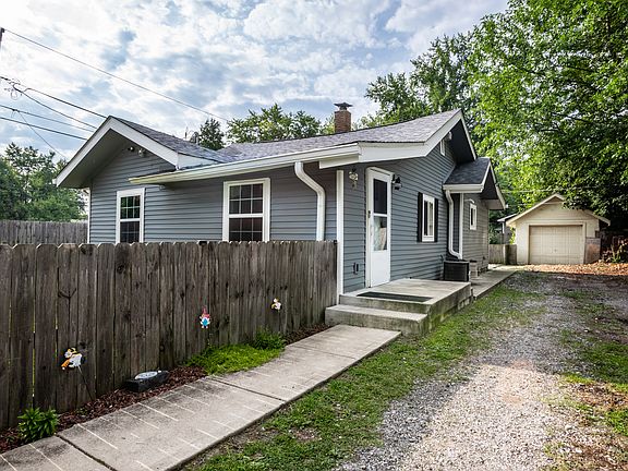 3rd image of 5707 E 20th St
