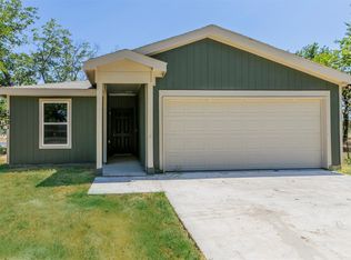 1221 E 8th Ave, Corsicana, TX 75110