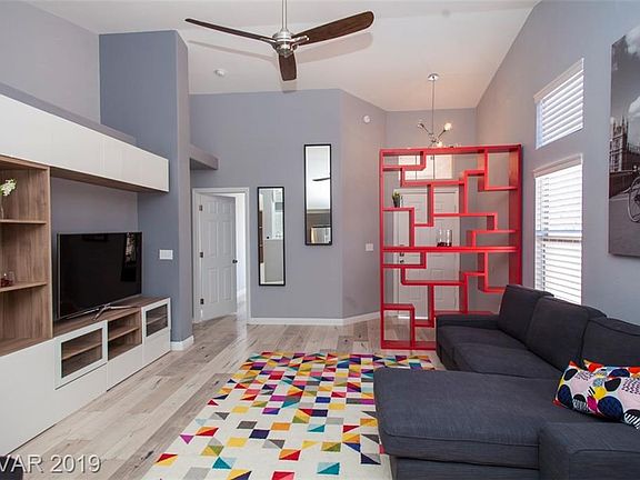 3rd image of 7928 Sierra Largo Dr
