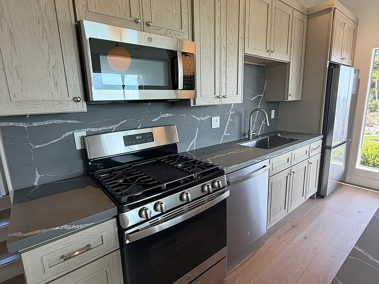 683 Marine View Ave #2 — Photo 24