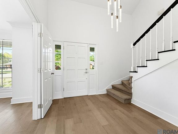 3rd image of 12214 Lake La Dare Ave