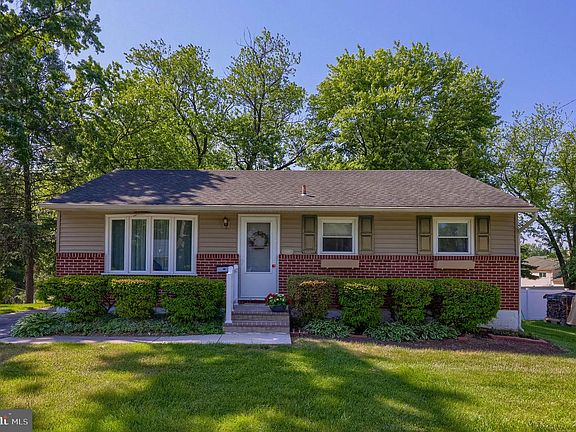 3rd image of 3840 Hearthstone Ct