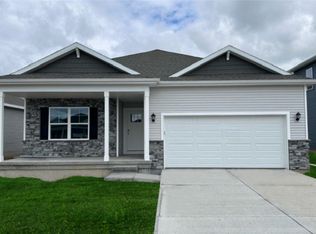 3351 Dreusicke Dr, Coralville, IA 52241