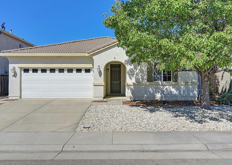 1st image of 662 Tara Bella Dr
