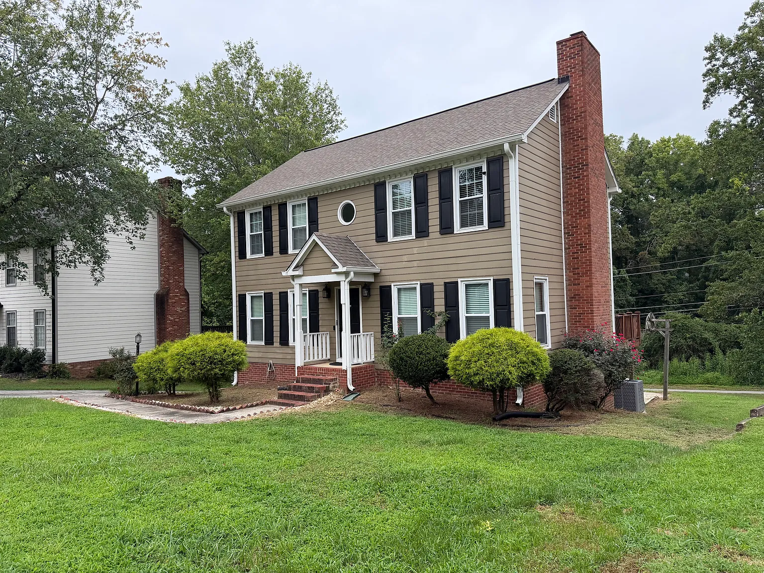 3 bed, 1654 sqft, $2,500 — Photo 2