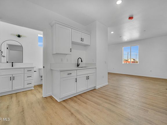 4th image of 21420 Reed Pl