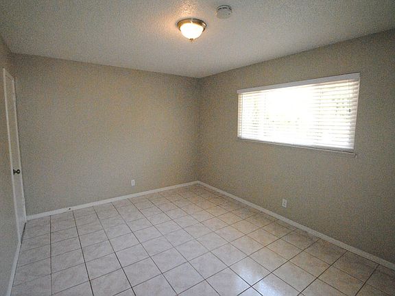 5th image of 5235 N H St