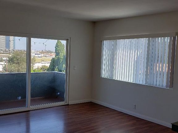 5th image of 913 E Grand Ave APT 4