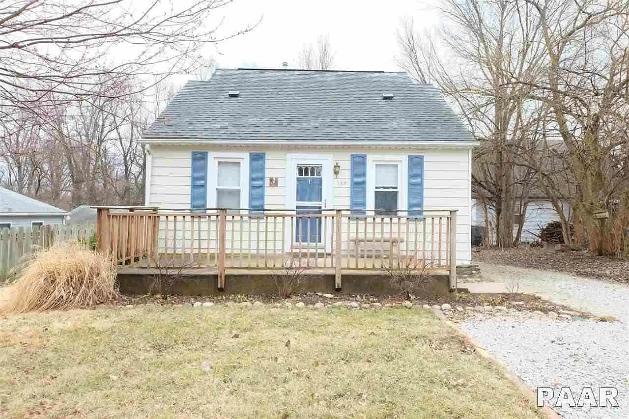 1910 W Albany Ave photo 1