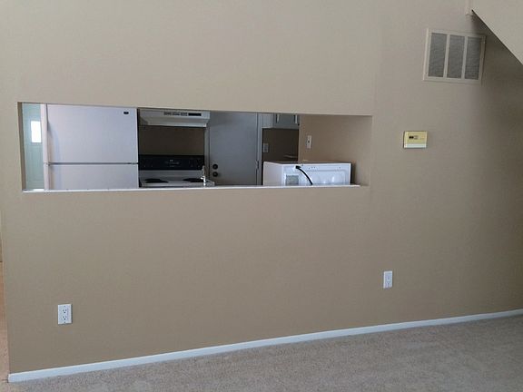 4th image of 3152 Beechtree Ct Unit 88-A