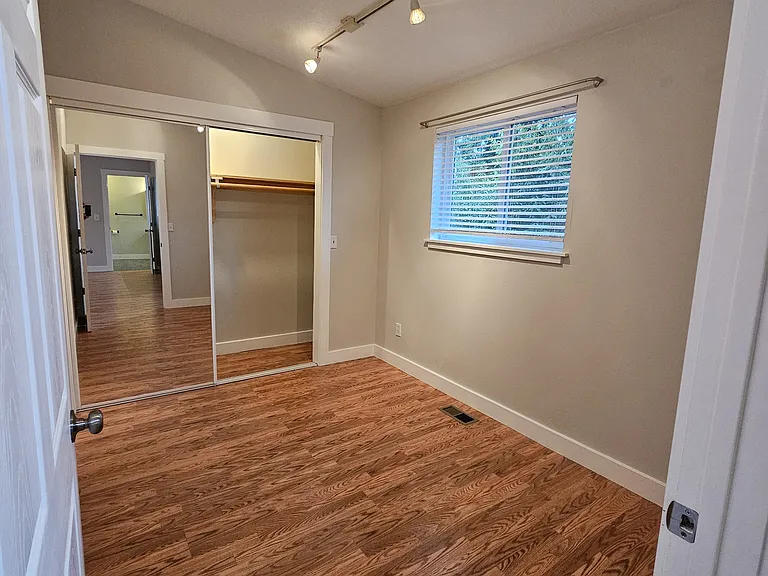 13235 SE Oatfield Rd — Photo 24