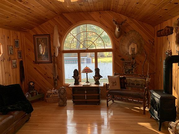 3rd image of 19 Crommelin Dr