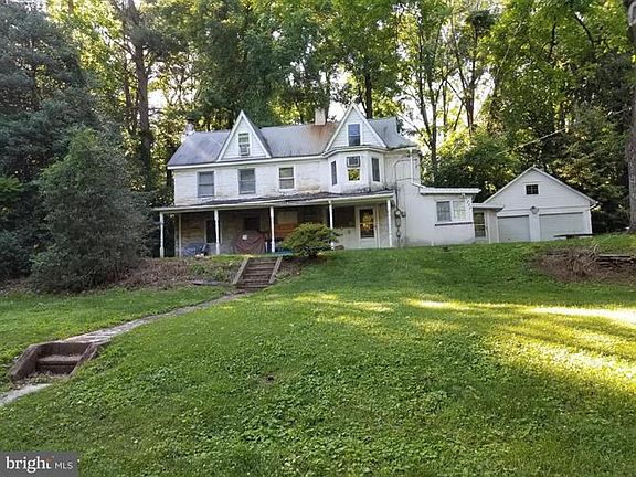 111 Green St, Hulmeville, PA 19047 | Zillow