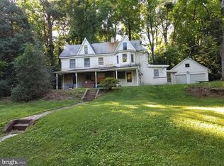 111 Green St, Hulmeville, PA 19047