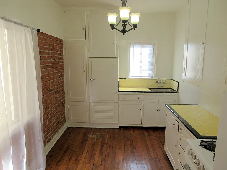 654 S Detroit St #306 — Photo 14