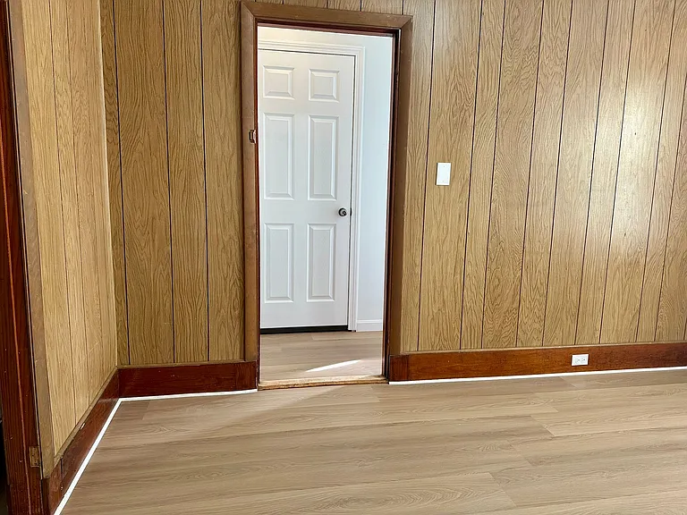 12 Albert St #2 — Photo 13