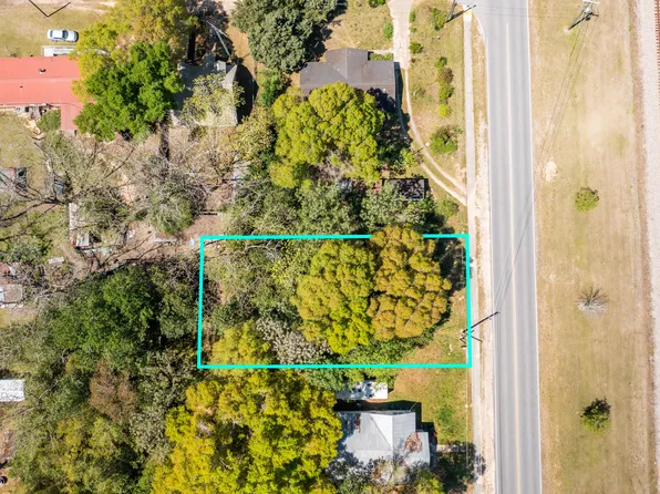 LOT On W, Defuniak Springs, FL 32435