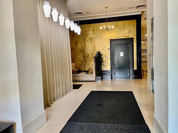 3rd image of 309 Holland Ln Unit 214