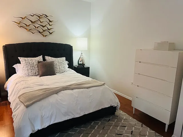 150 W 51st St #1420 — Photo 7