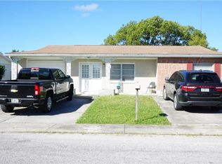 1427 Yale Dr, Holiday, FL 34691